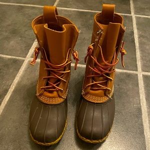 I just don’t wear these enough, perfect for fall and winter!